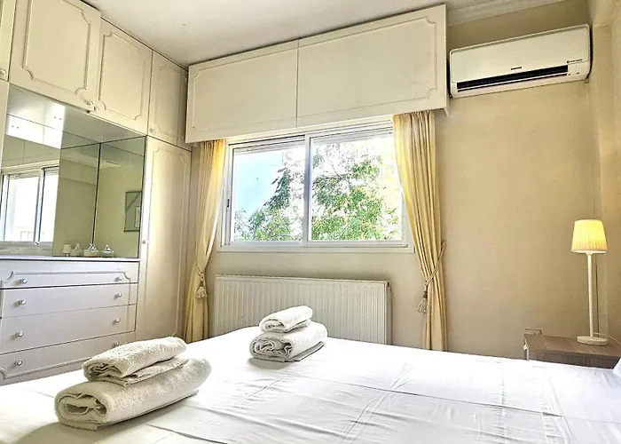 Charm Classic * Strovolos